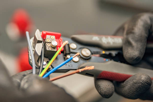 Best Local Electrician Companies  in Cliffside Park, NJ